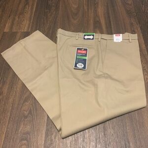 Wrangler Men's Khaki Chinos